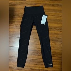 lululemon wunder train special edition gold size 4 NWT